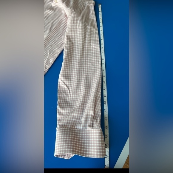 Hugo Boss Spread Collar Dress Shirt. Pristine Condition. - Picture 3 of 7